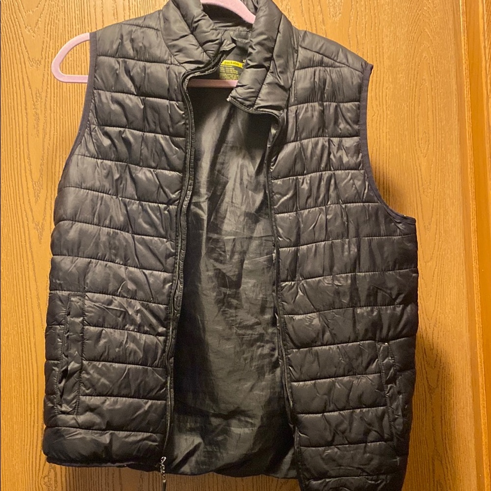 Xersion Black Quilted Puffer Vest Lightweight Insulated